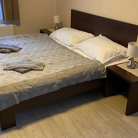 4Rooms Roztoky Esterno foto